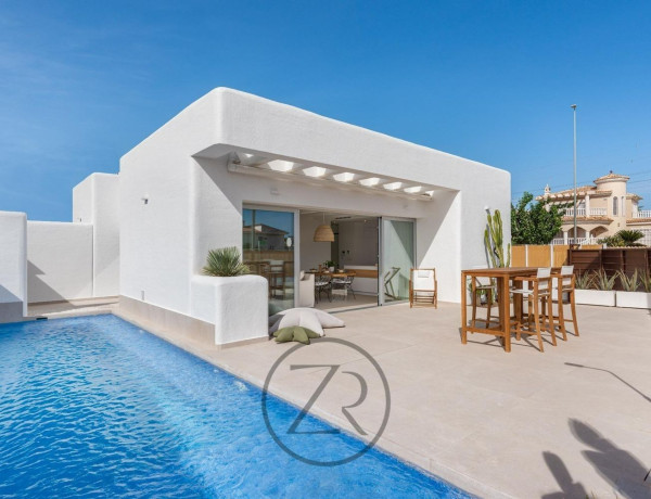 Chalet independiente en venta en  Las Lomas del Rame-Bahía Bella , Los Alcázares photo 2