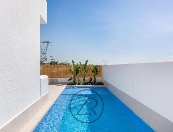 Chalet independiente en venta en  Las Lomas del Rame-Bahía Bella , Los Alcázares photo 4