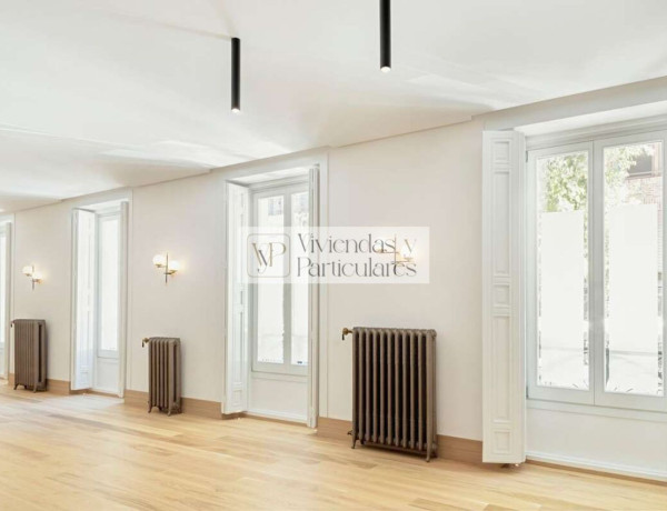 First floor for sale in Calle de Núñez de Balboa, Madrid photo 1