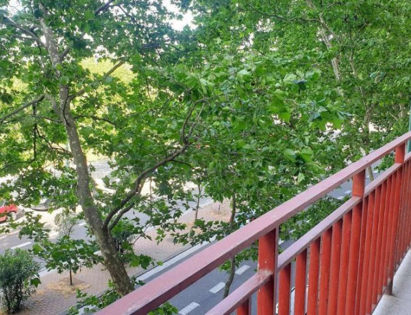 Продажа квартиры в  Calle de los Comuneros de Castilla, Zaragoza photo 1