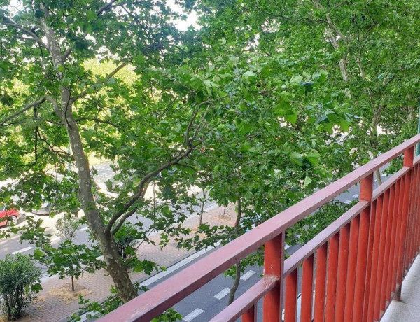 Продажа квартиры в  Calle de los Comuneros de Castilla, Zaragoza photo 2