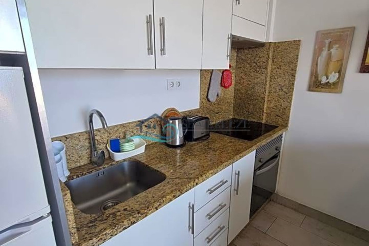 Продажа студии в , Адехе photo 4