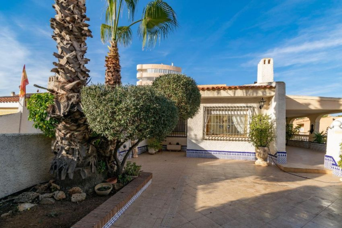 Venta de chalet adosado en Playa del Galán , La Manga Del Mar Menor photo 1