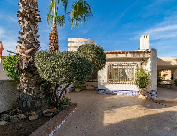 Chalet adosado en venta en Playa del Galán , La Manga Del Mar Menor thumbnail 1