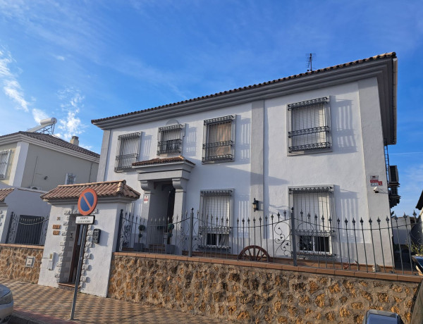 Chalet adosado en venta en  Hiedra , Dos Hermanas photo 2