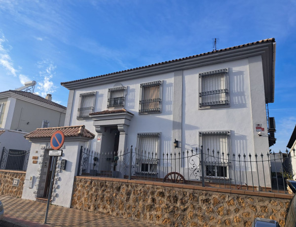 Chalet adosado en venta en  Hiedra , Dos Hermanas photo 3
