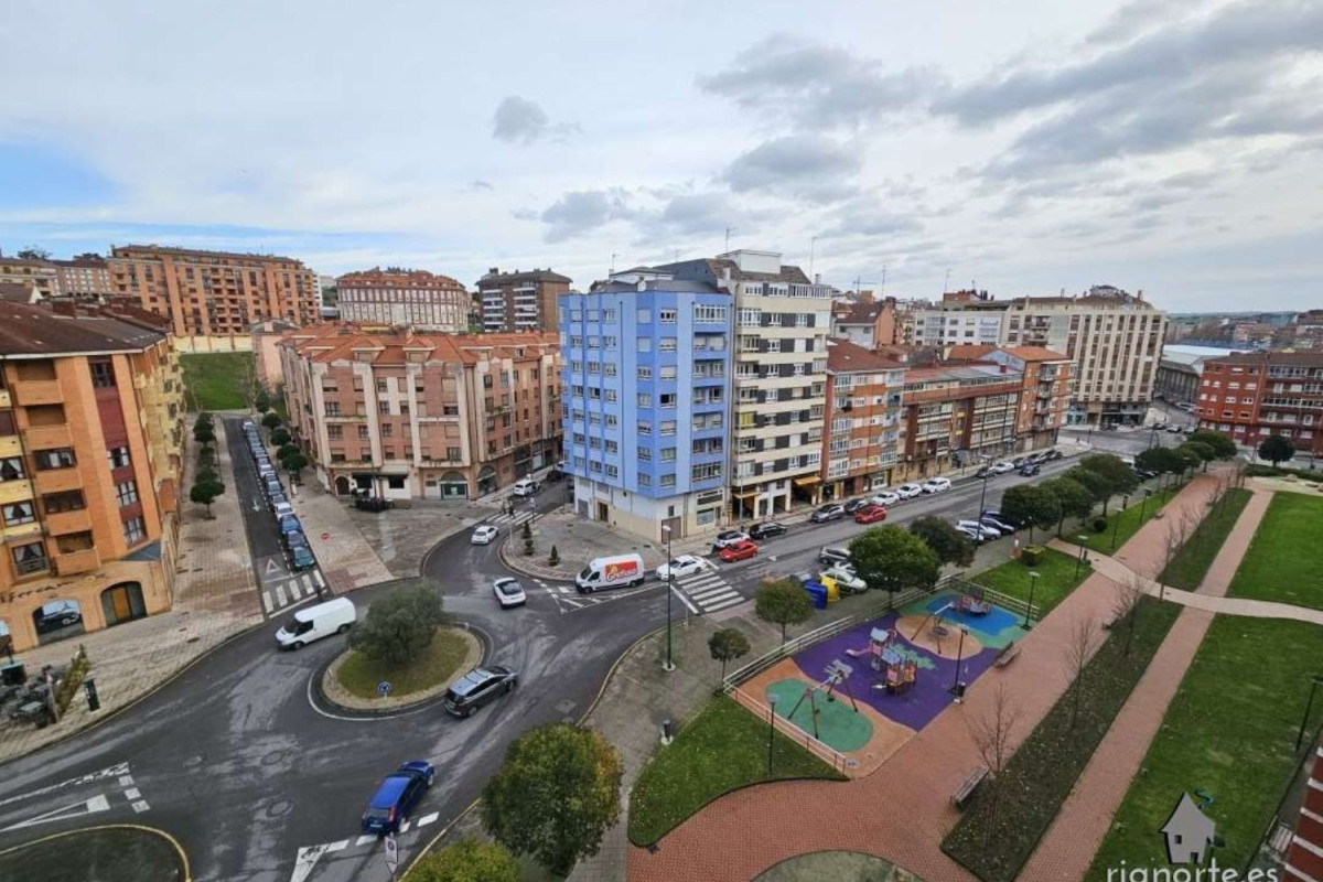 Sale of apartment in El Carbayedo - The Quirinal, Avilés
photo 3