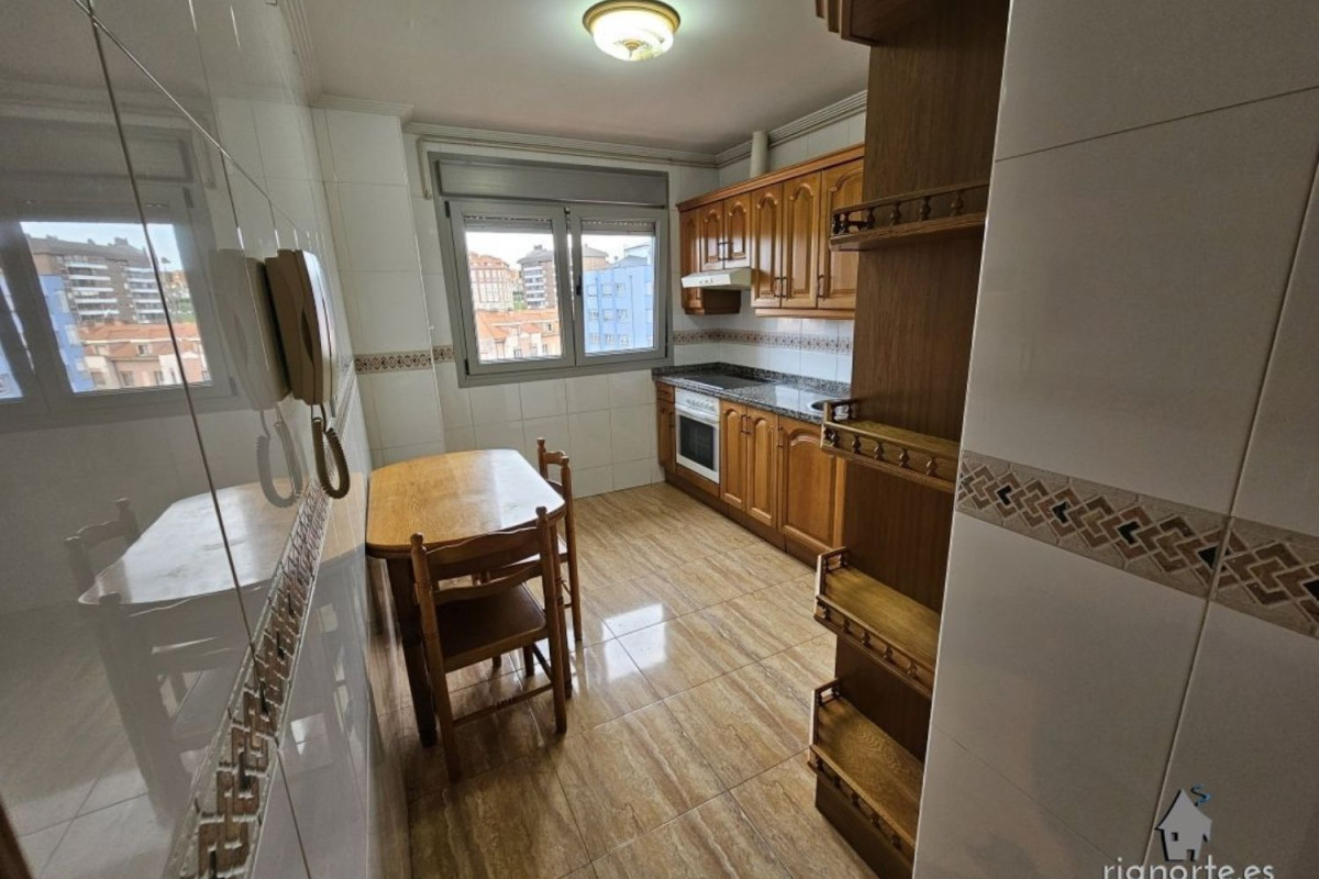 Sale of apartment in El Carbayedo - The Quirinal, Avilés
photo 5