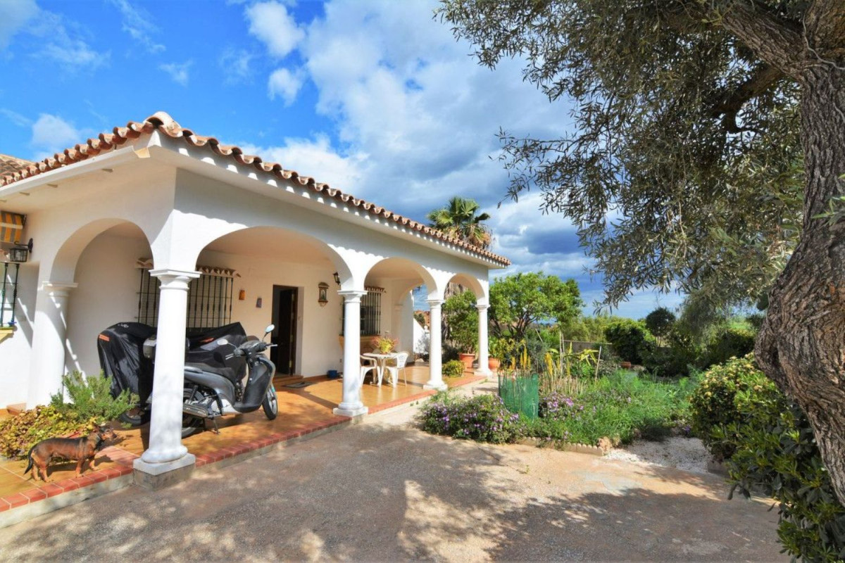 Продажа отдельного шале в  Diseminado la Loma, Михас photo 3