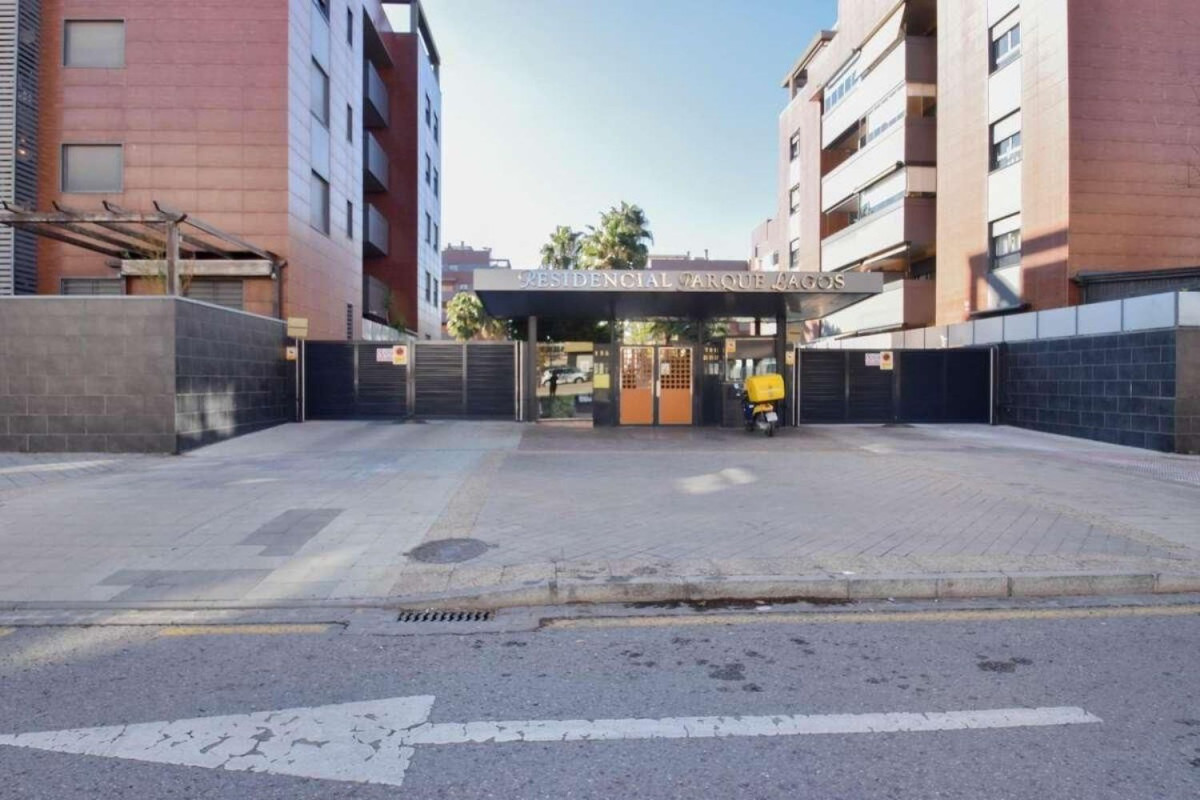 Venta de garaje en Campus de la Salud , Armilla photo 1
