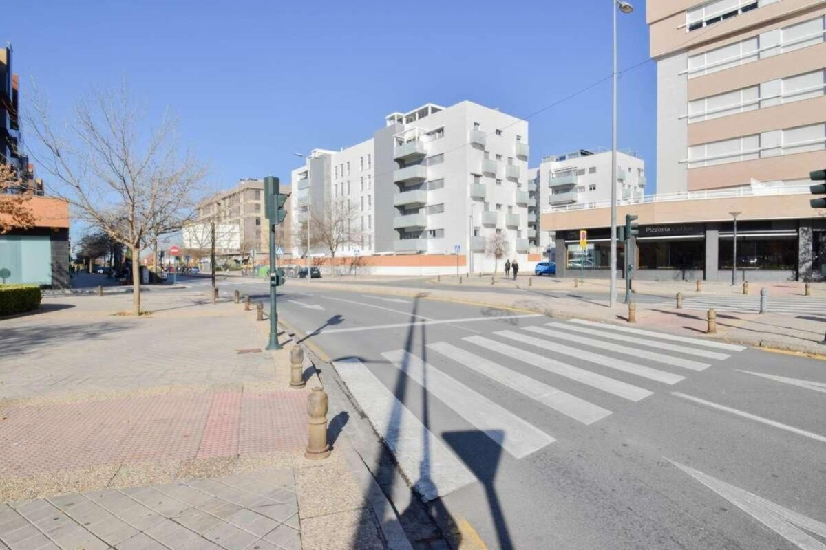 Venta de garaje en Campus de la Salud , Armilla photo 3