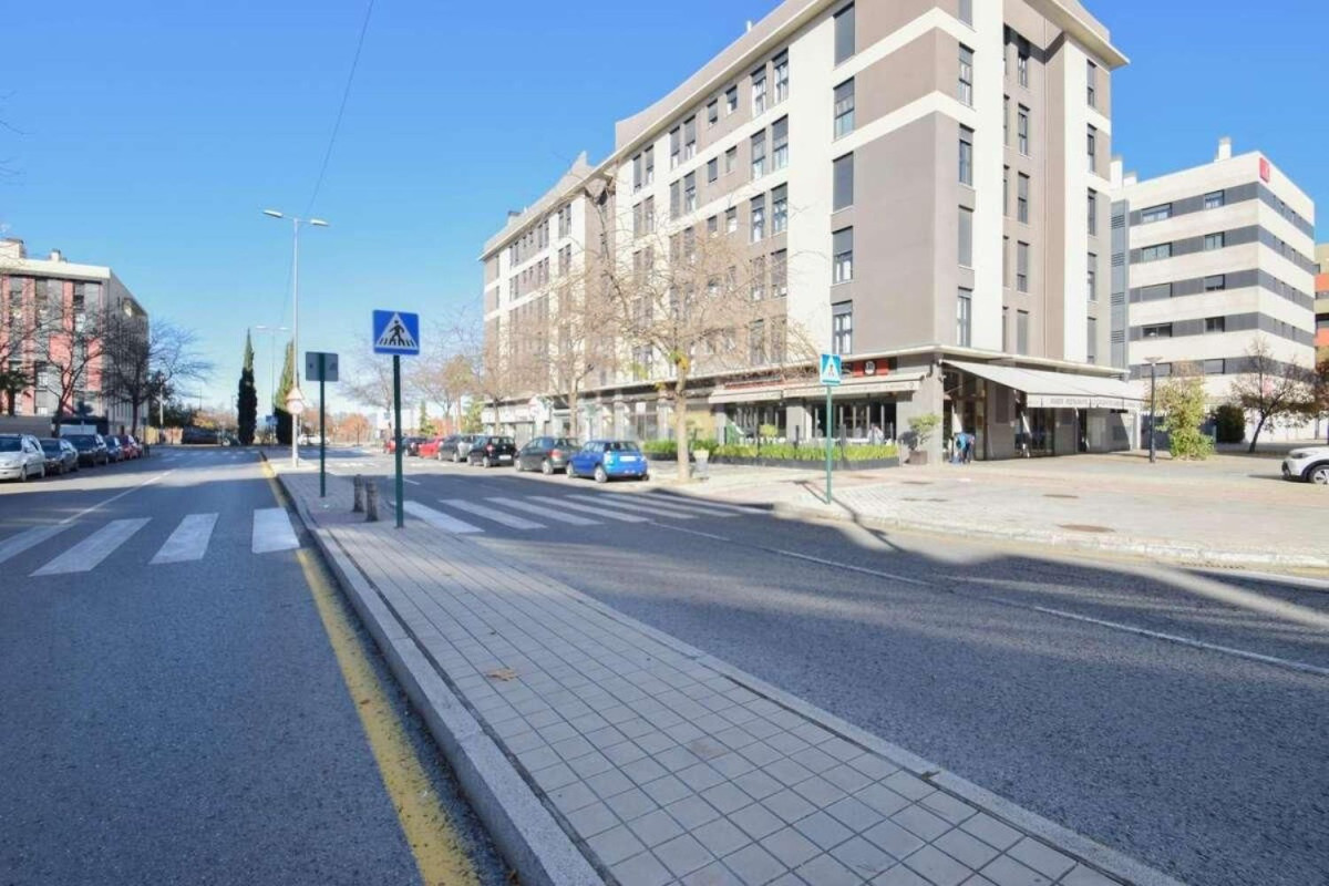 Venta de garaje en Campus de la Salud , Armilla photo 5