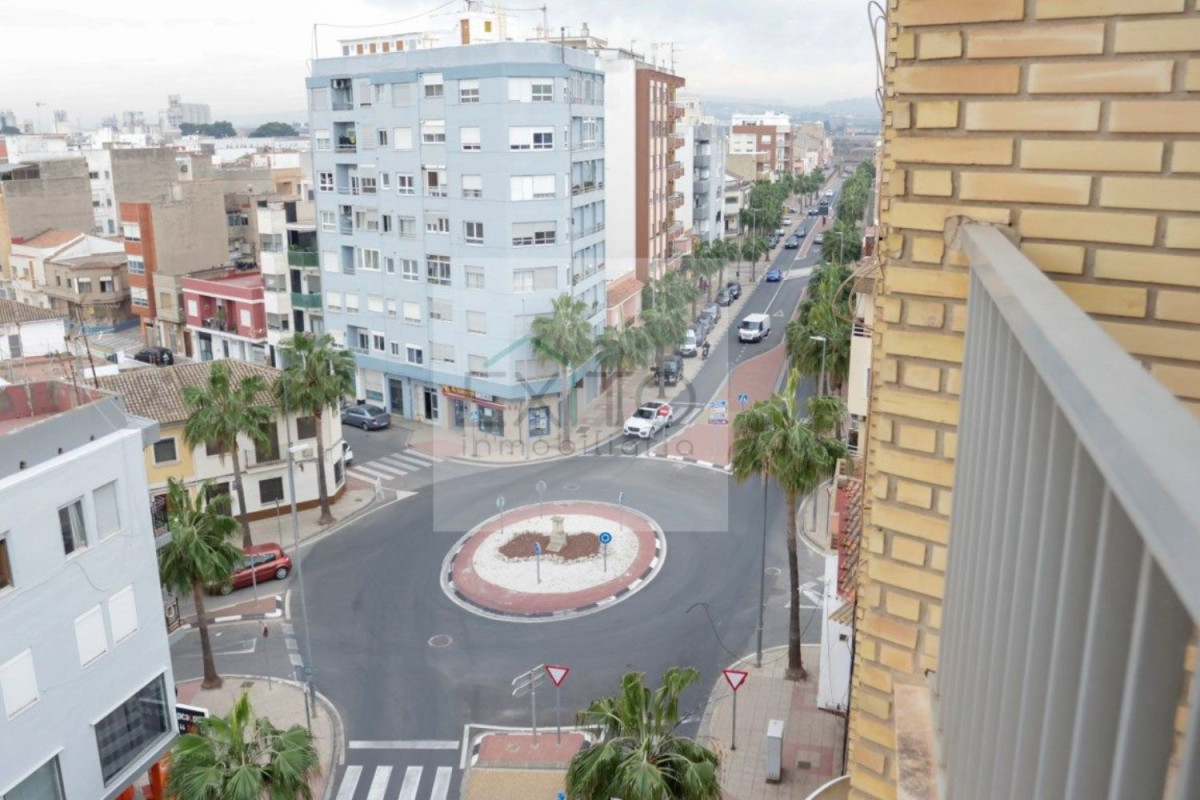 Piso en venta en avenida Reis Catolics, Benifaio
photo 1