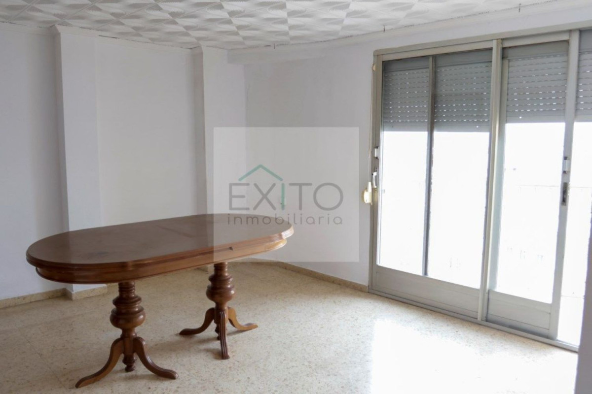 Piso en venta en avenida Reis Catolics, Benifaio
photo 2