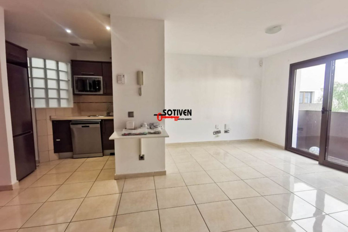 Продажа квартиры на Calle Montaña Clara, Адехе
 photo 2