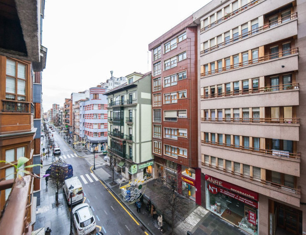 Apartment for sale in  Calle Uría, 32, Gijón photo 2