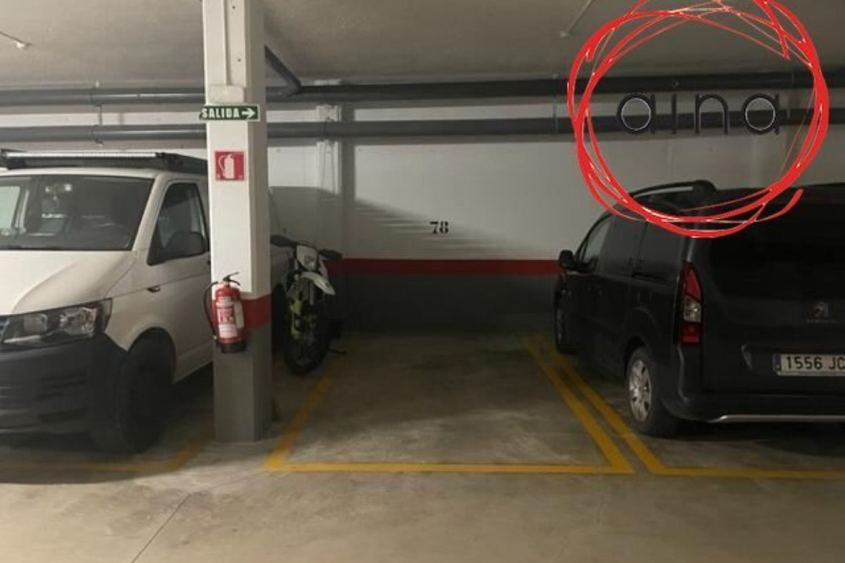 Venta de garaje en , Villava photo 5