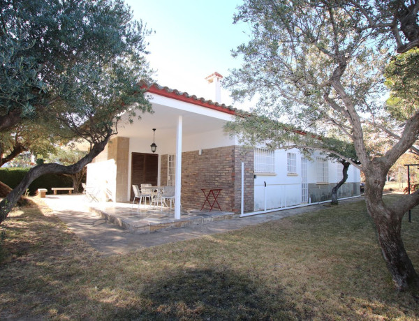 Detached villa for sale in  Urb. Tarraco, Cambrils photo 2