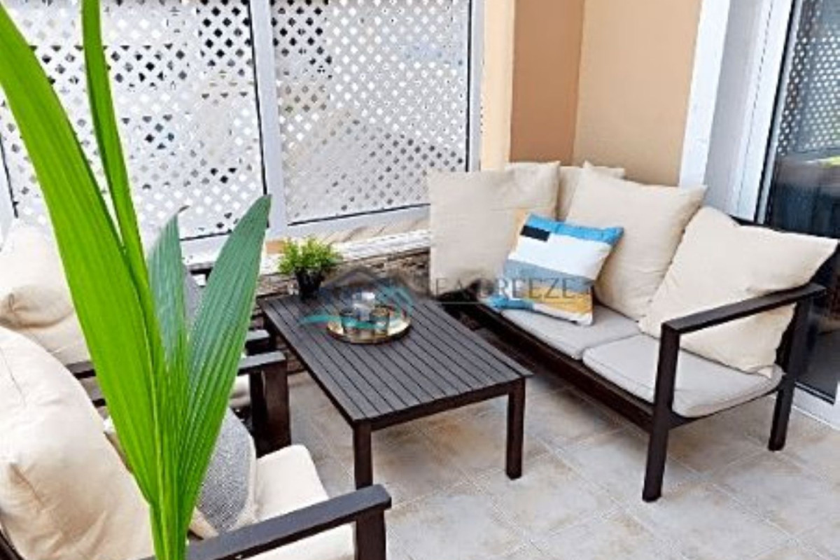 Продажа квартиры на Urbanizacion Torviscas, 5, Адехе
photo 5