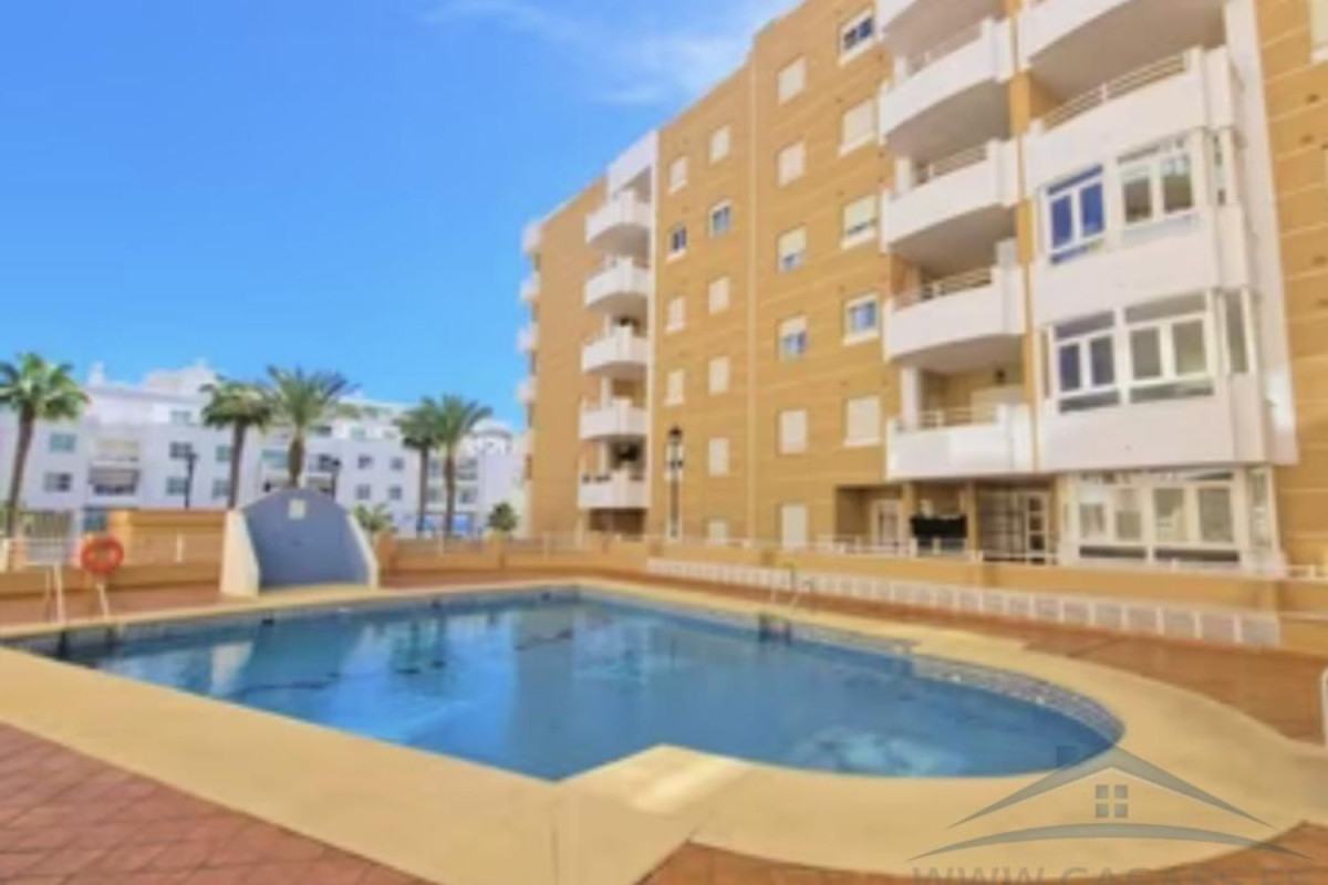 Venta de bajo en Aguadulce, Roquetas de Mar
photo 1