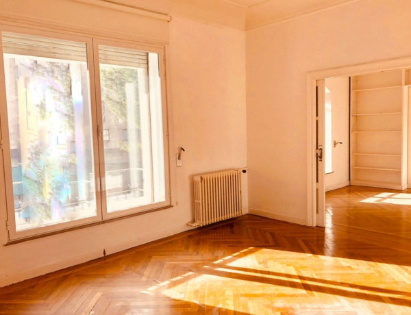 Apartment for sale in Chamartín , Madrid photo 1