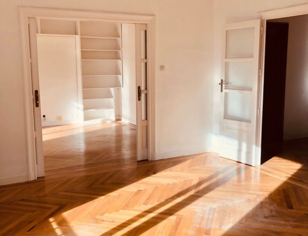 Apartment for sale in Chamartín , Madrid thumbnail 2