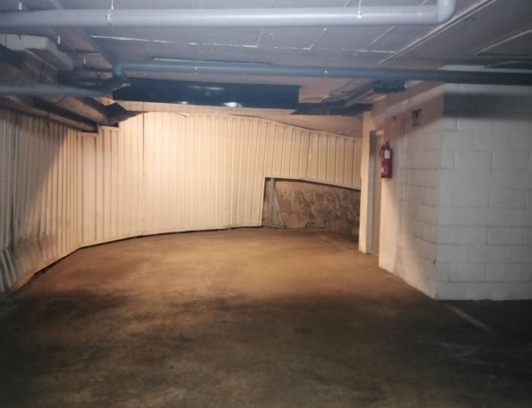 Продается гараж по адресу  Calle Amador de los Ríos, 26 , Sevilla photo 2