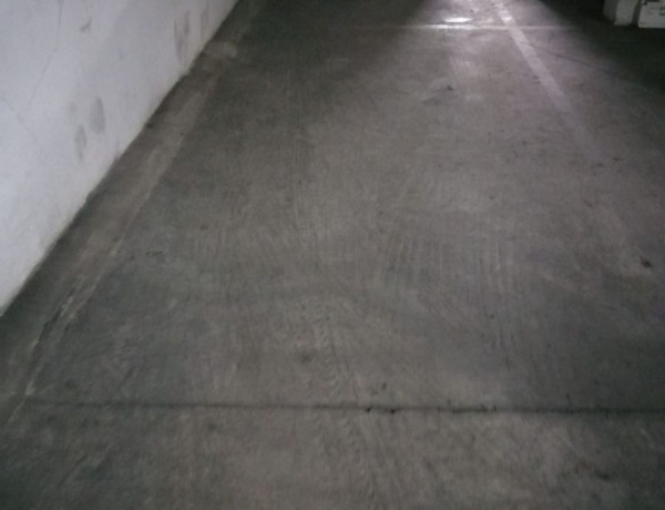 Продается гараж по адресу  Calle Amador de los Ríos, 26 , Sevilla photo 4