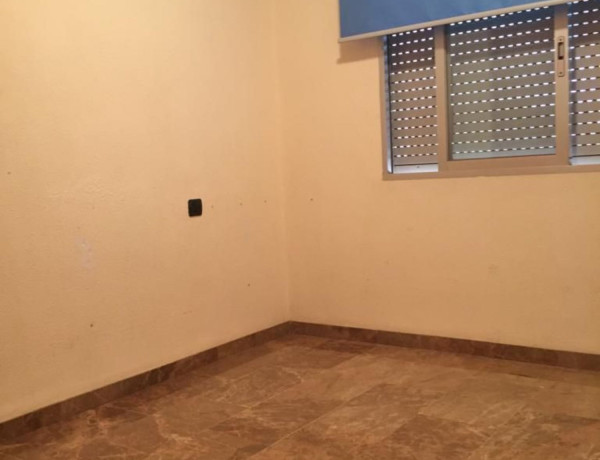 Продажа квартиры в  Calle d' Santa Quiteria, 2, Almazora/Almassora photo 4