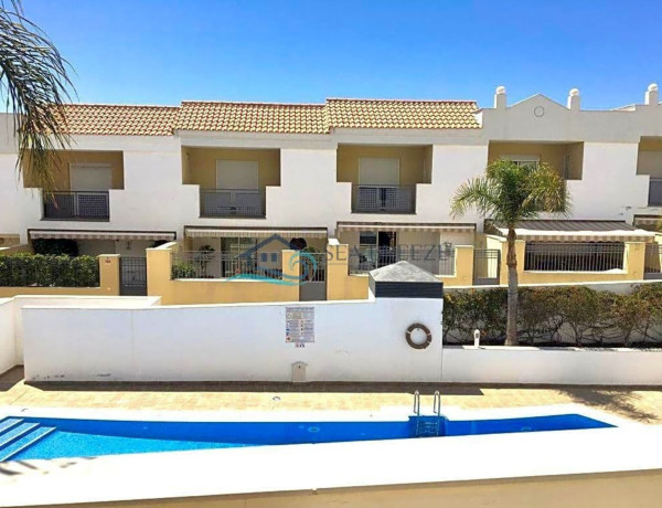 Duplex en venta en Calle el Peralillo, 3, Adeje photo 1