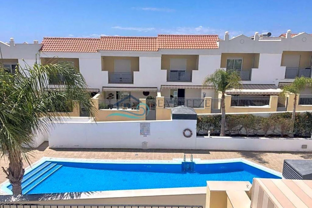 Продажа дуплекса на Calle el Peralillo, 3, Адехе photo 2