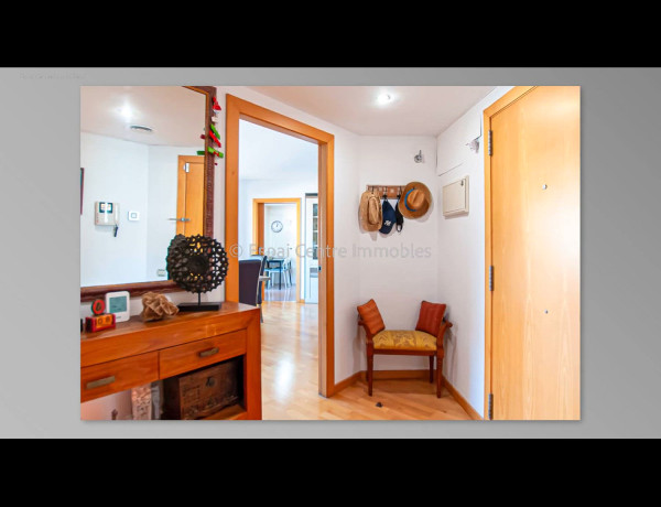 Piso en venta en  Paseo de les Lletres, 11, Terrassa photo 2