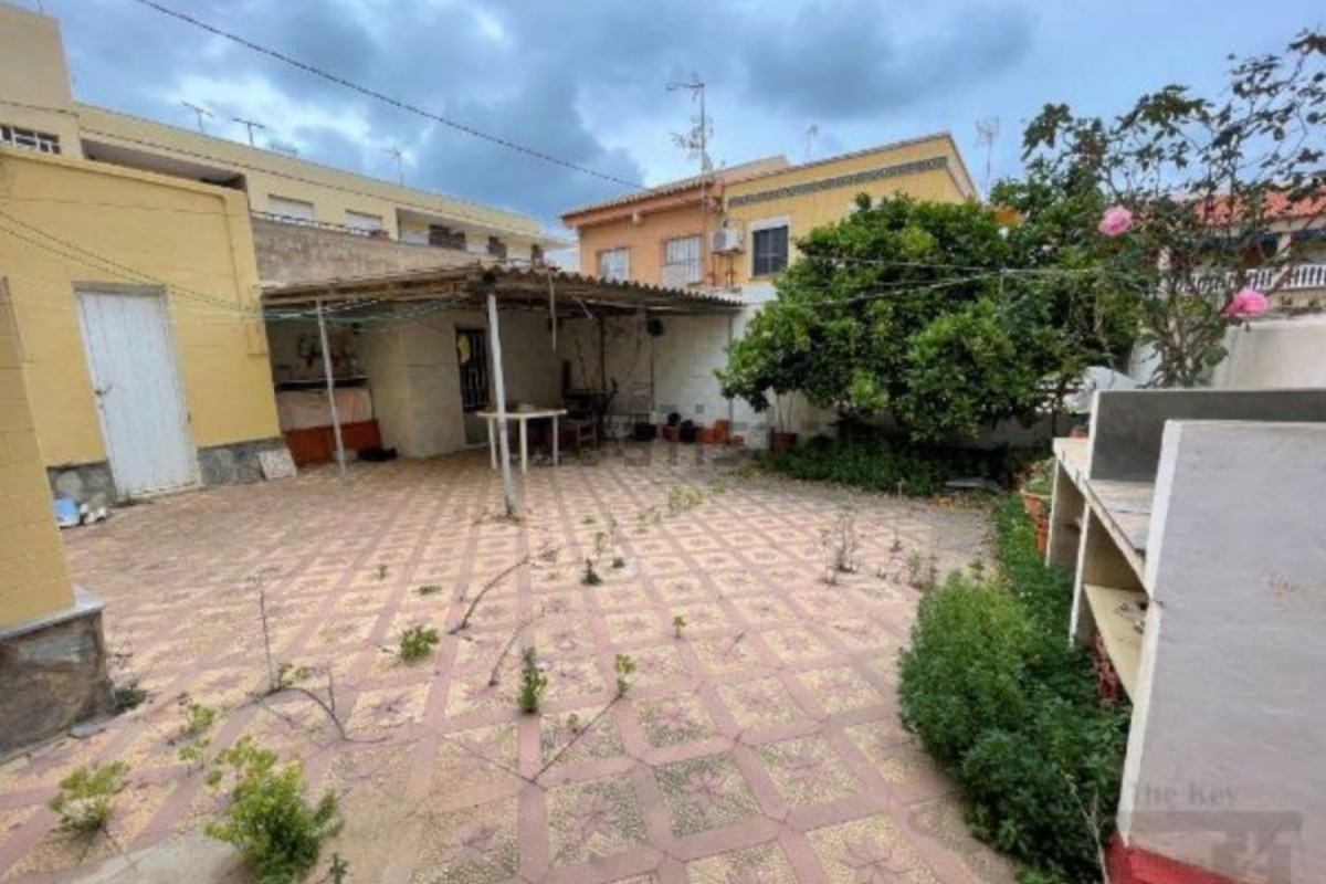 Propiedades en venta y alquiler en España photo 4