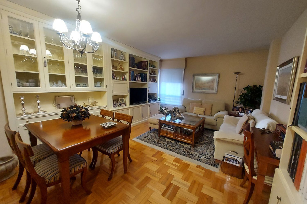 Venta de piso en Avenida Colón, Logroño
photo 1