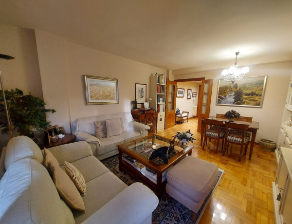 Piso en venta en  Avenida Colón, Logroño photo 2