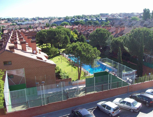 Semi-detached house for sale in  El Burgo , Las Rozas de Madrid photo 3