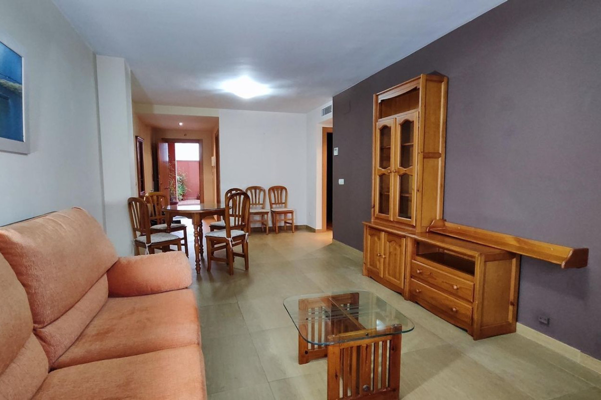 Продажа квартиры на Calle Amapola, 1, Ла Зубия
photo 1