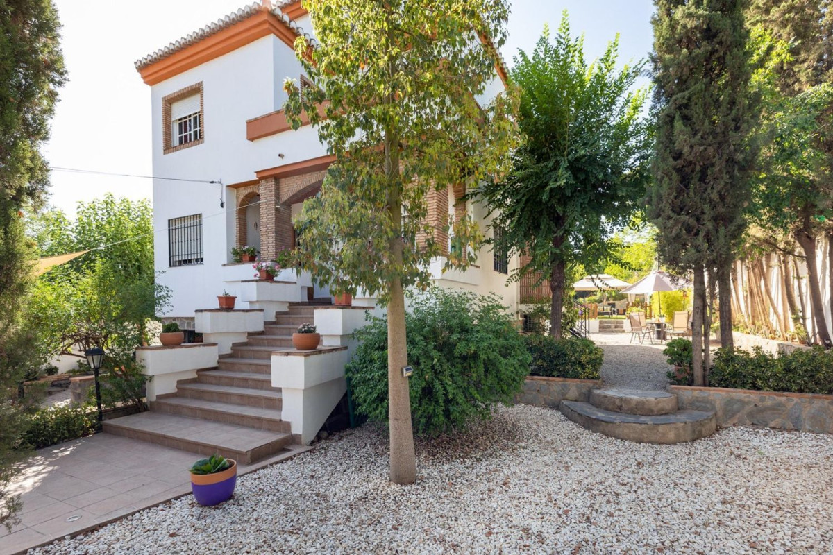Venta de chalet independiente en La Zubia, La Zubia
 photo 4