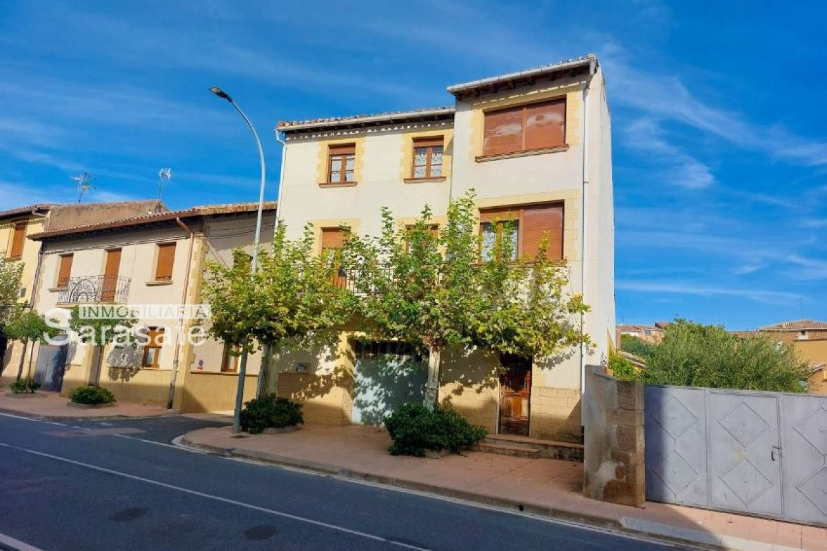 Piso en venta en paseo de la Fuente, Allo
photo 1