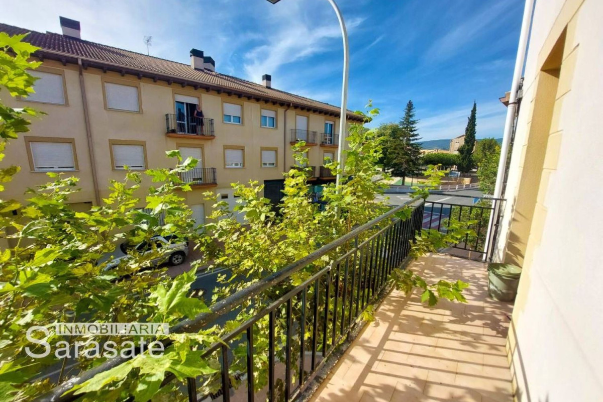 Piso en venta en paseo de la Fuente, Allo
photo 3