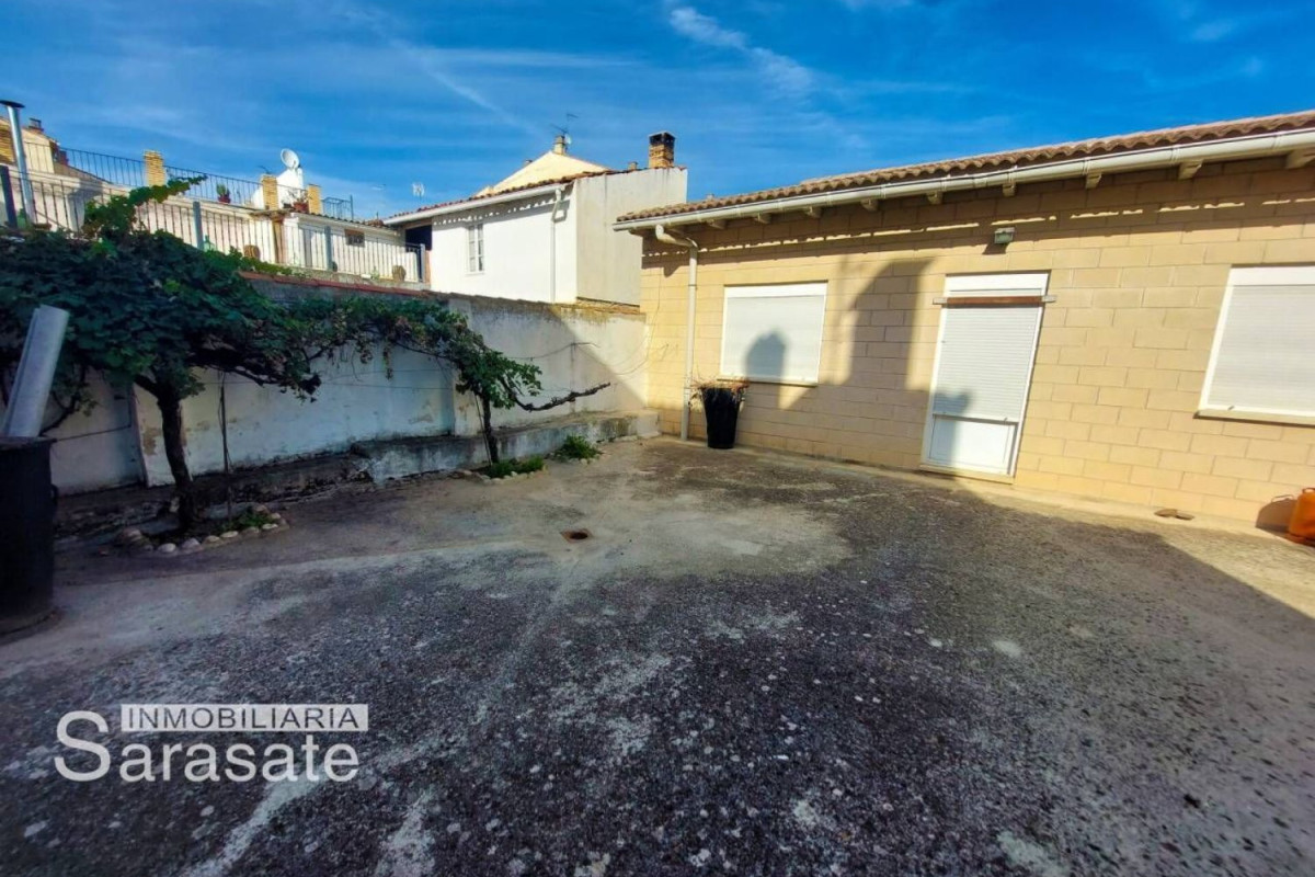 Piso en venta en paseo de la Fuente, Allo
photo 4