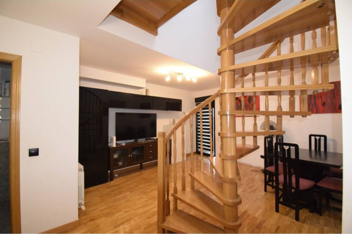 Продажа дуплекса на , Виллаквиламбре photo 1