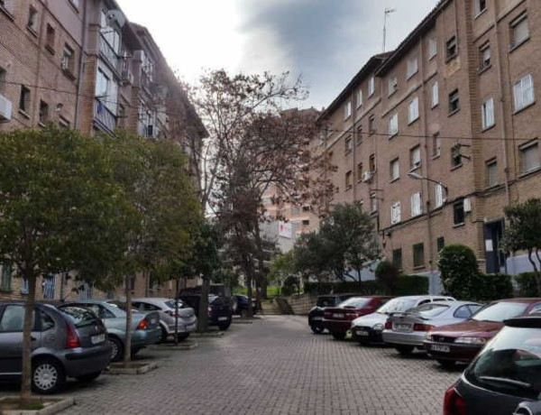 Продажа квартиры в  Grupo Alférez Rojas, Zaragoza photo 2