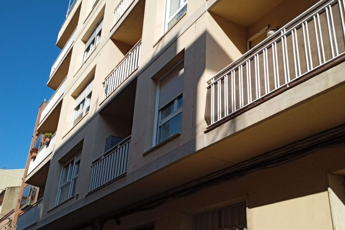 Продажа квартиры на Calle de Monturiol, Терраса
photo 1