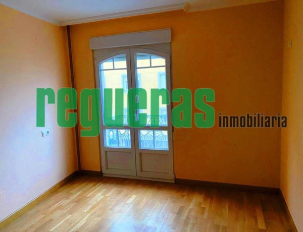 Bajo en venta en , Foz photo 3