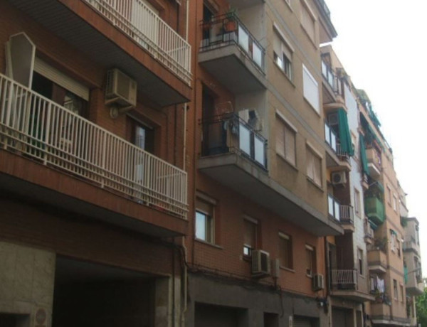 Piso en venta en  Calle de Vallparda, Hospitalet de Llobregat photo