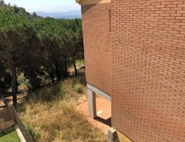 Chalet independiente en venta en , L'Ametlla del Vallès photo 2