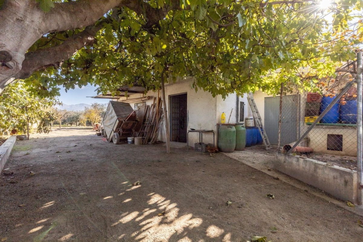 Terreno en venta en La Zubia, Granada photo 4