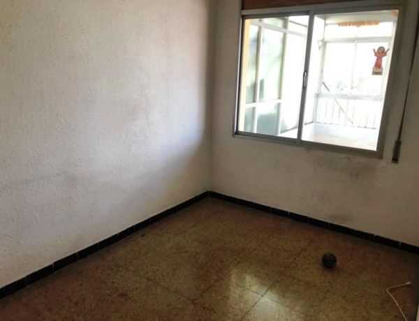 Piso en venta en Avenida del Parc, Cornellà de Llobregat photo 1