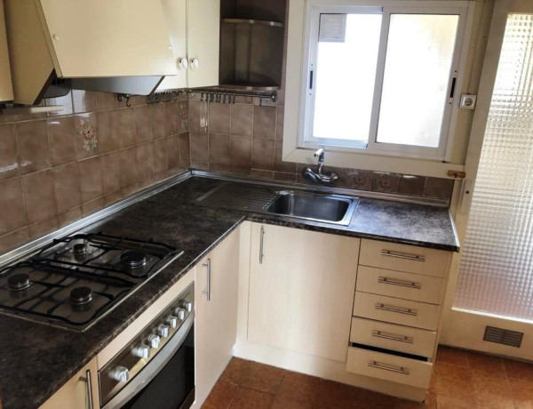 Piso en venta en Avenida del Parc, Cornellà de Llobregat thumbnail 1